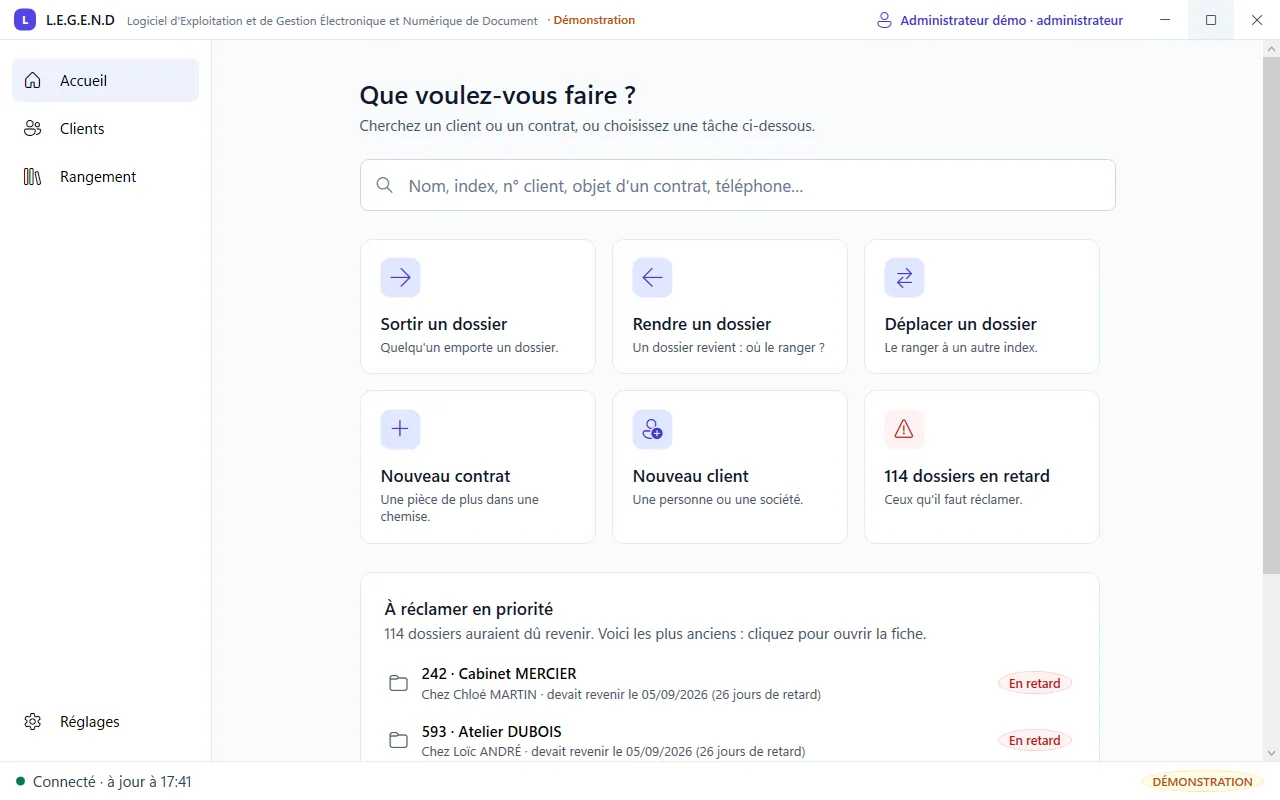 Accueil de L.E.G.E.N.D en mode démonstration : recherche, tuiles de tâches (sortir, rendre ou déplacer un dossier, nouveau contrat, nouveau client, 114 dossiers en retard) et dossiers à réclamer en priorité
